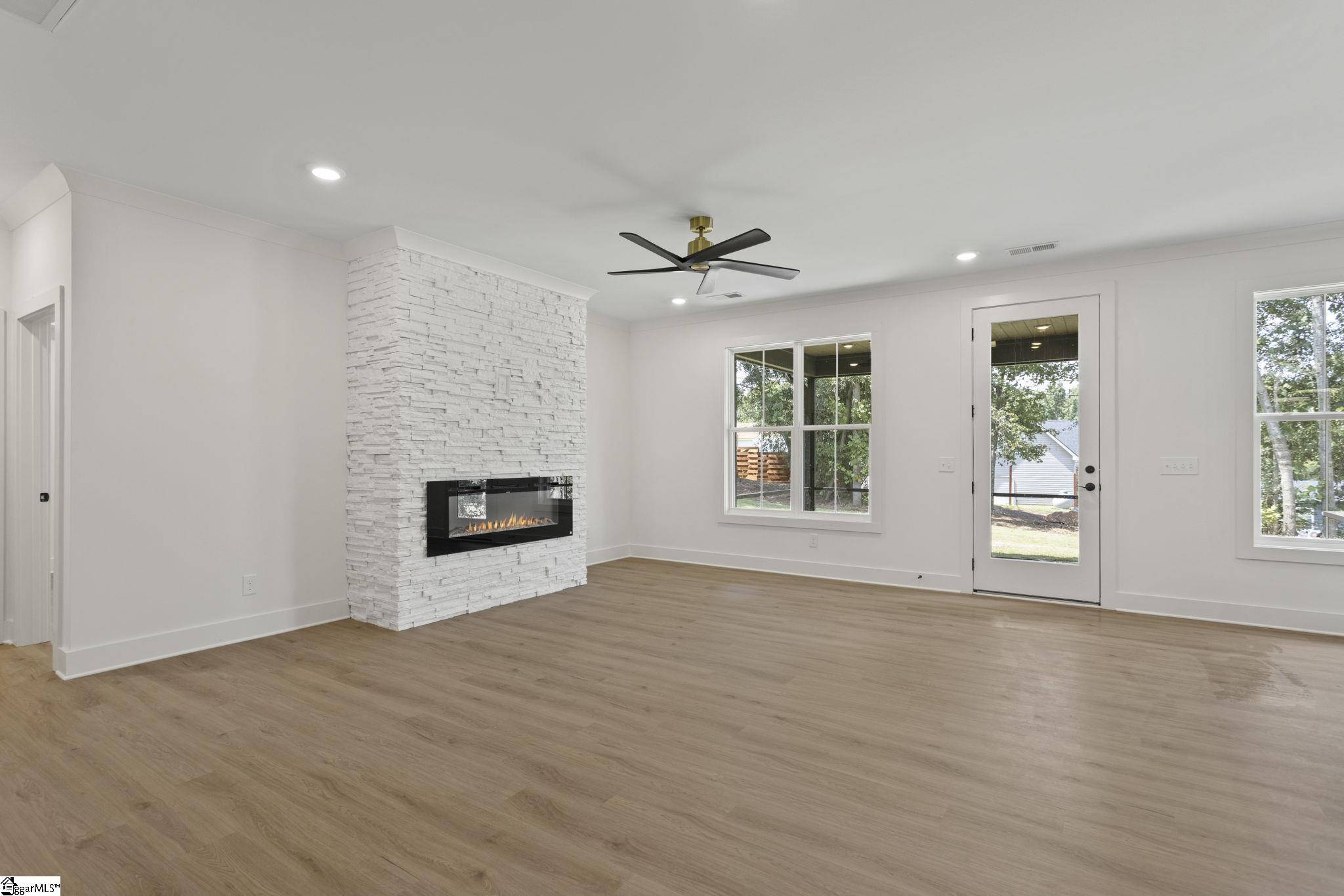 747 Bridwell Road Travelers Rest, SC 29690 - Photo 6 of 34 Gallery Image 6