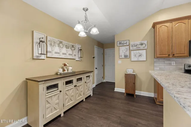 $389,900 | 7609 Wilderness Path Road, Corryton, TN 37721