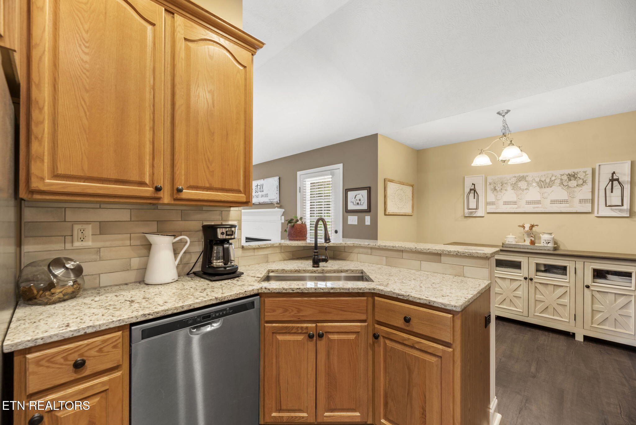 7609 Wilderness Path Road Corryton, TN 37721 - Photo 15 of 31 15-web-or-mls-WldrnssPth7609 (31)