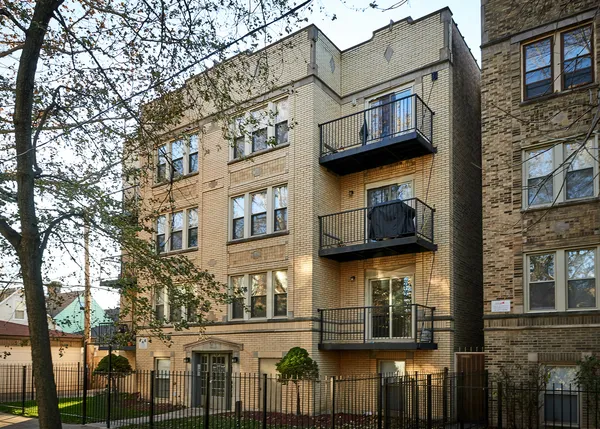 $2,200 | 5014 North Harding Avenue, Unit 2, Chicago, IL 60625