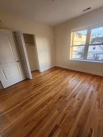 $2,200 | 5014 North Harding Avenue, Unit 2, Chicago, IL 60625