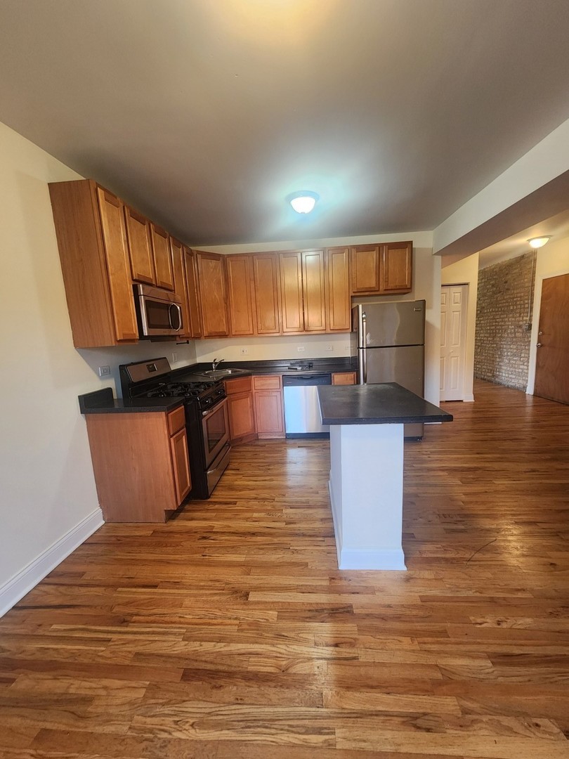 5014 North Harding Avenue, Unit 2 Chicago, IL 60625 - Photo 5 of 15