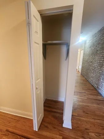 $2,200 | 5014 North Harding Avenue, Unit 2, Chicago, IL 60625