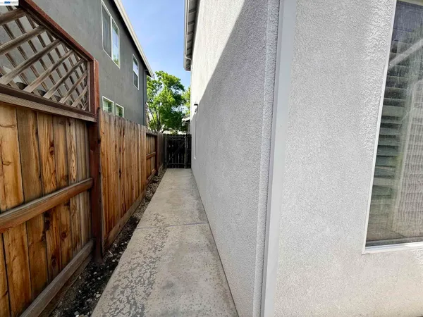 $825,000 | 4484 Lindsey Lane, Tracy, CA 95377