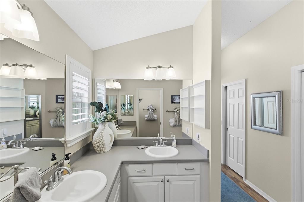 366 Troy Loop The Villages, FL 32162 - Photo 21 of 40