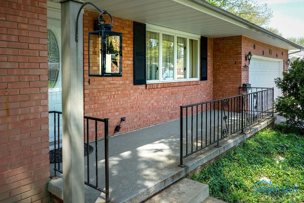 216 Mohican Road Findlay, OH 45840 - Photo 3 of 27 Photo 4