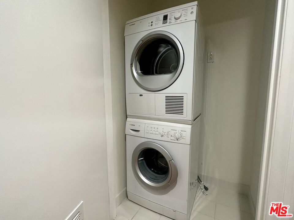 416 South Spring Street, Unit 408 Los Angeles, CA 90013 - Photo 18 of 23