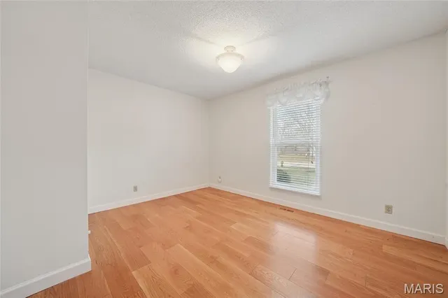 $395,000 | 1152 Hollyberry Drive, Ballwin, MO 63021