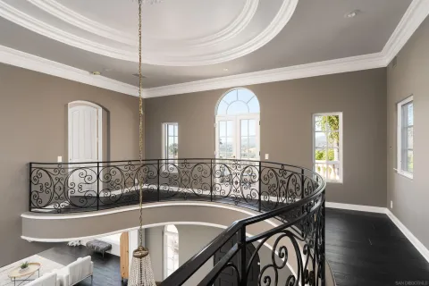 $4,199,000 | 18136 Via Ascenso, Rancho Santa Fe, CA 92067