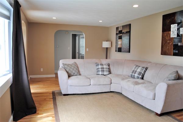 9 Evans Road Stoneham, MA 02180 - Photo 8 of 23 Gallery Image 8