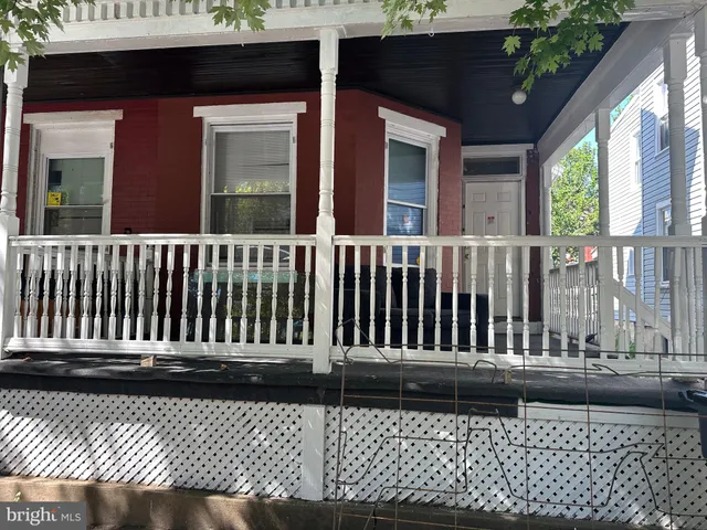 a view of a black and white wall