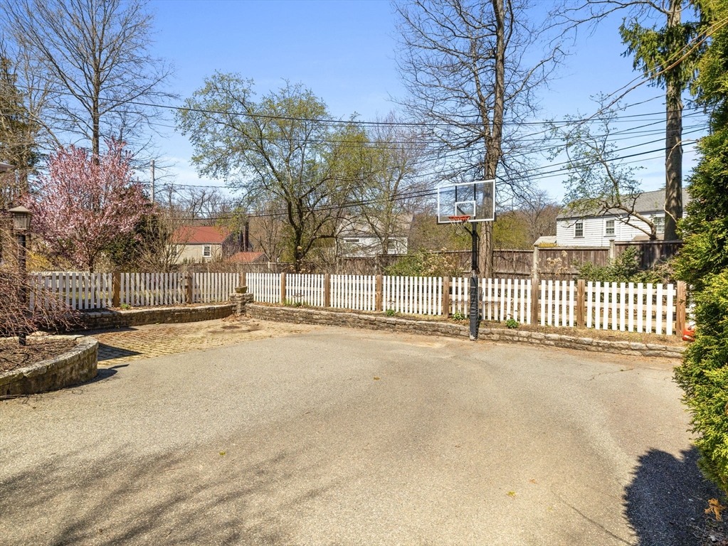 9 Buchanan Road Boston, MA 02132 - Photo 28 of 36 Gallery Image 28