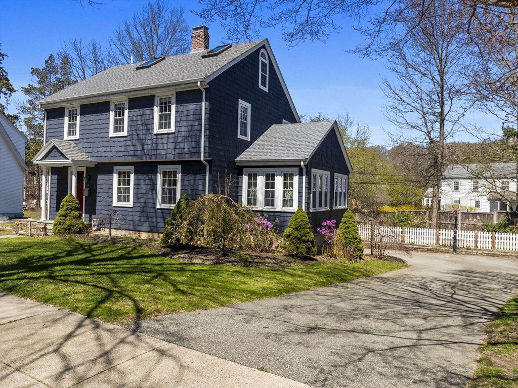 9 Buchanan Road Boston, MA 02132 - Photo 3 of 36 Gallery Image 3
