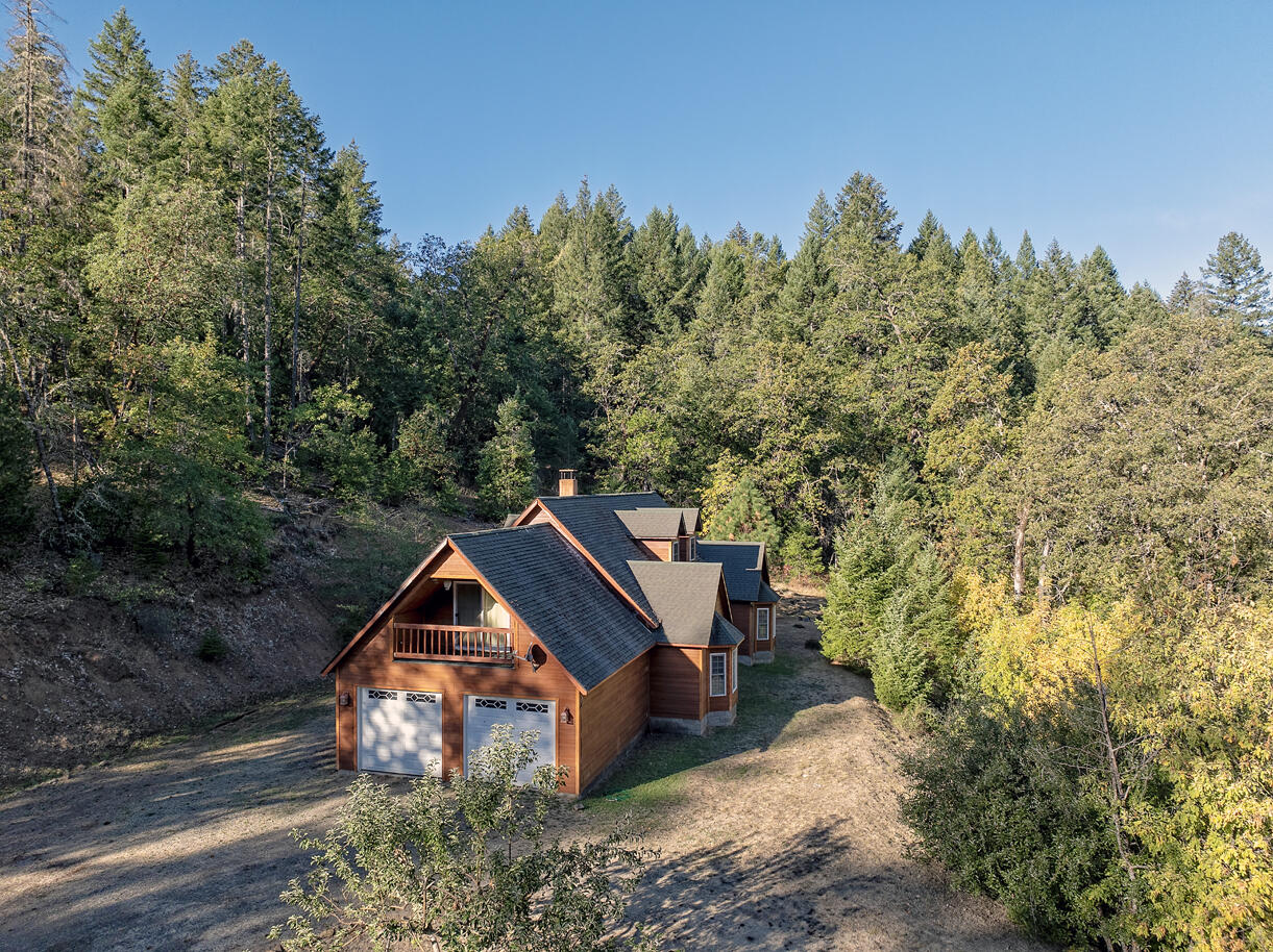 1193 Greenview Road Cave Junction, OR 97523 - Photo 2 of 37 DJI_20241004093317_0067_D copy