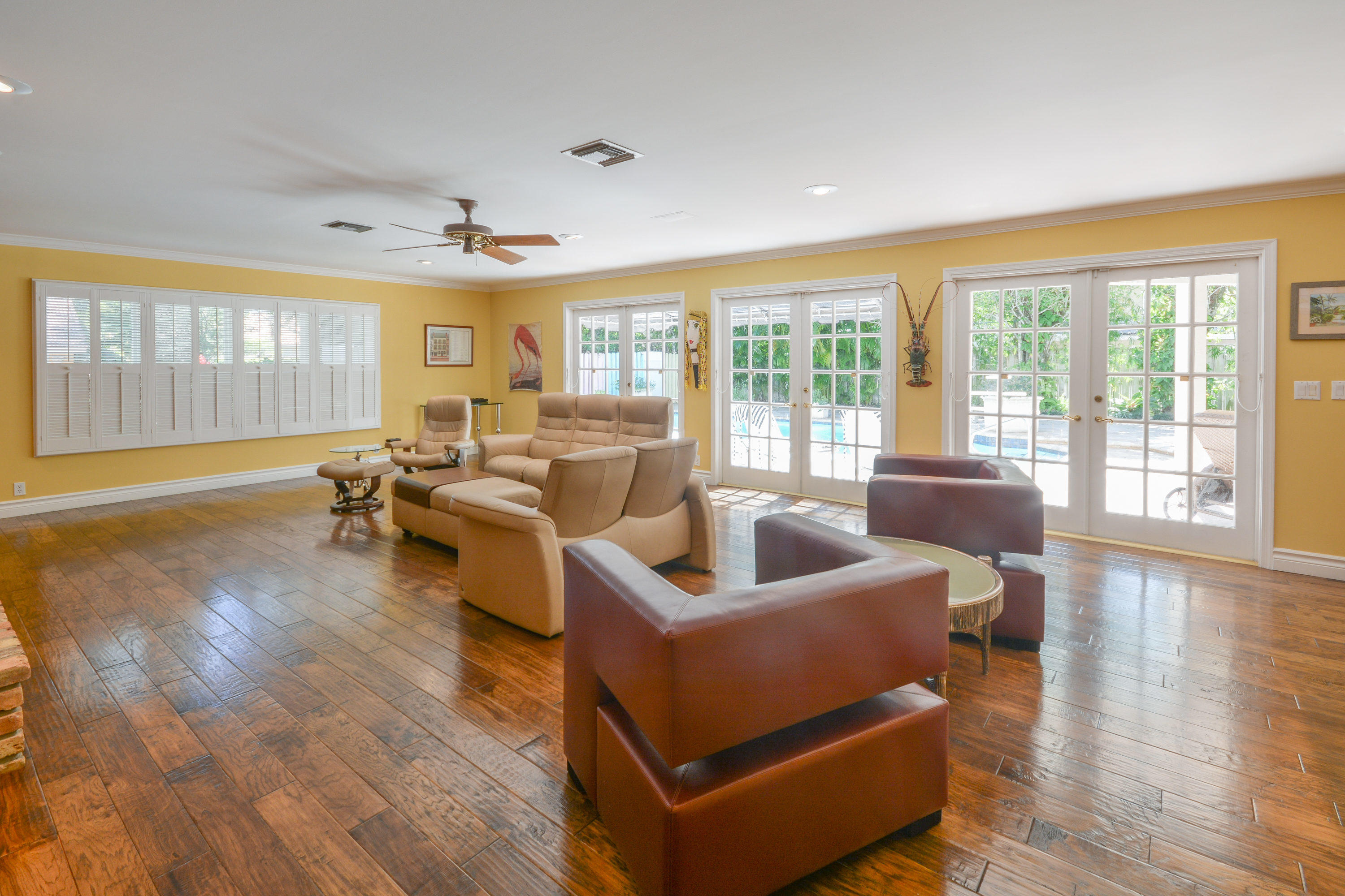 3845 Kings Way Boca Raton, FL 33434 - Photo 12 of 44 Family Room