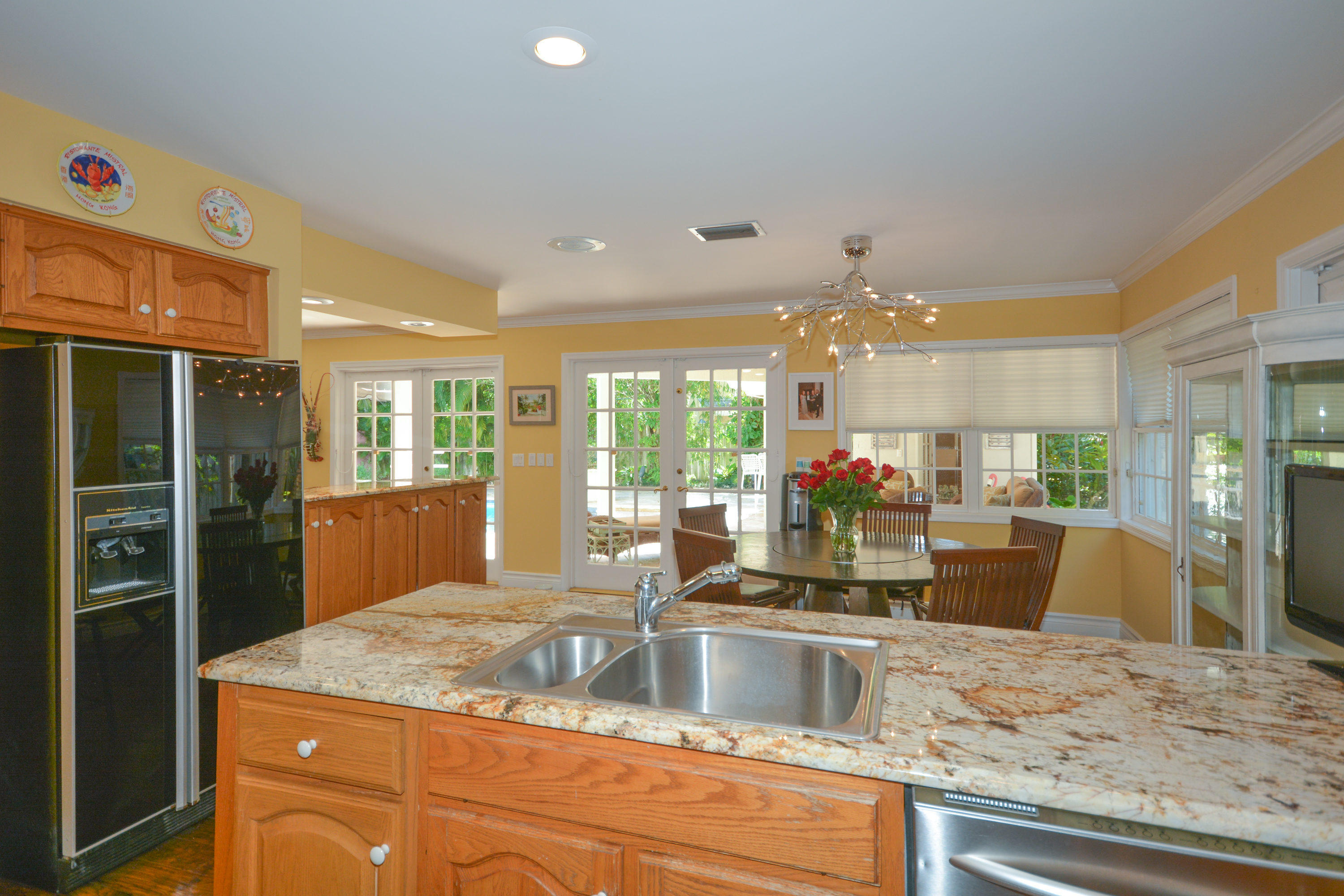 3845 Kings Way Boca Raton, FL 33434 - Photo 18 of 44 Kitchen