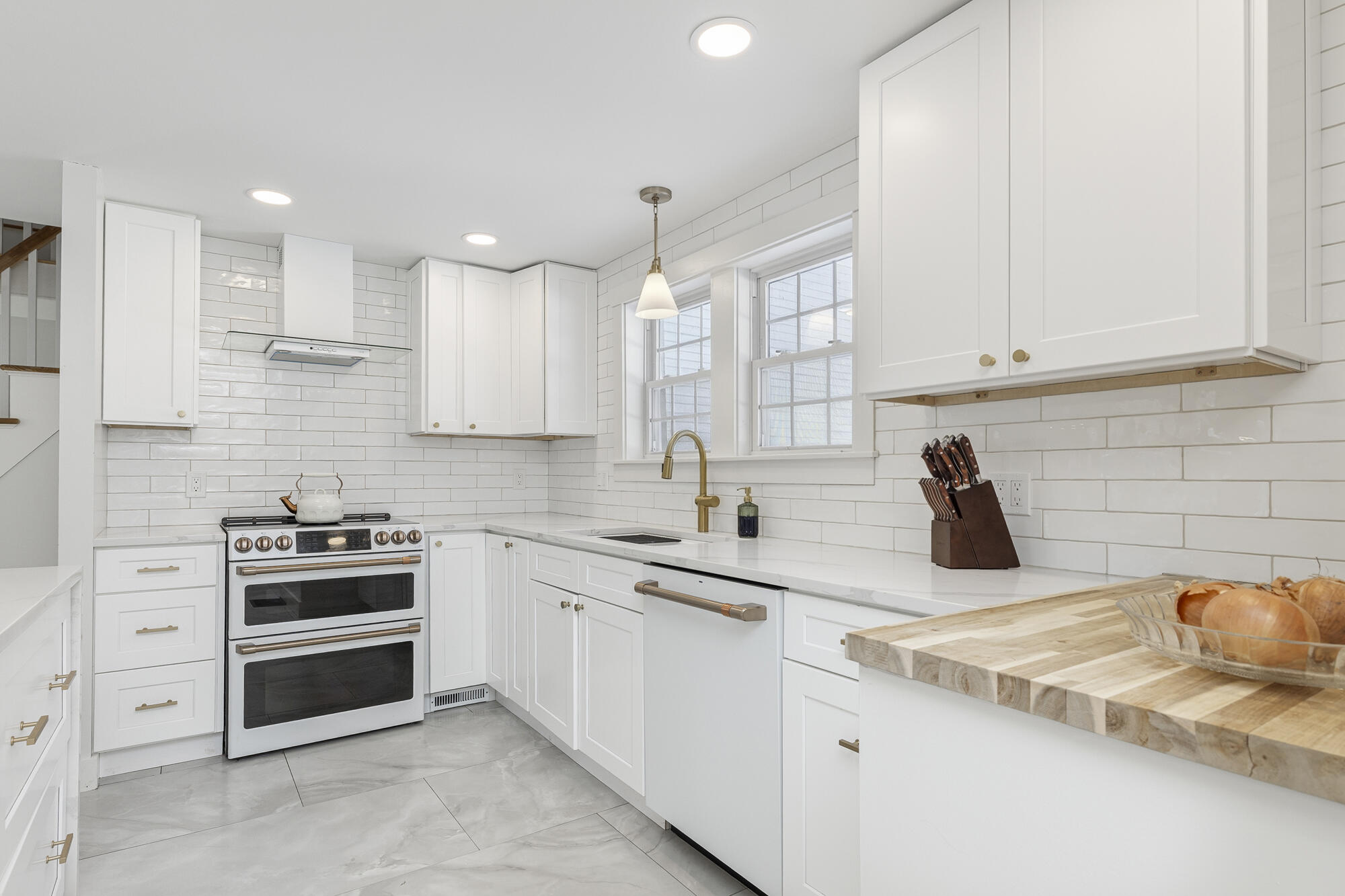 259 Falmouth Road Falmouth, ME 04105 - Photo 7 of 42 259 Falmouth_04