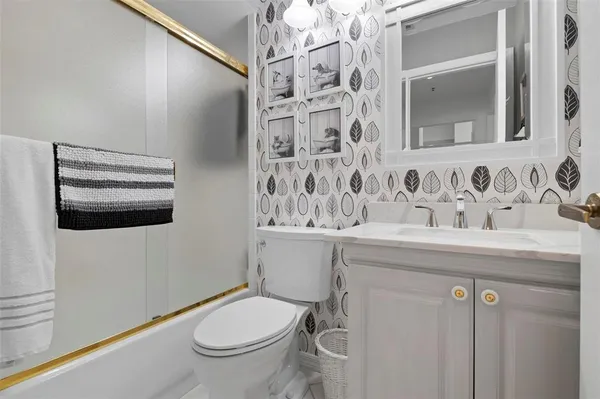 $247,000 | 6609 Stone River Road, Unit 206, Bradenton, FL 34203