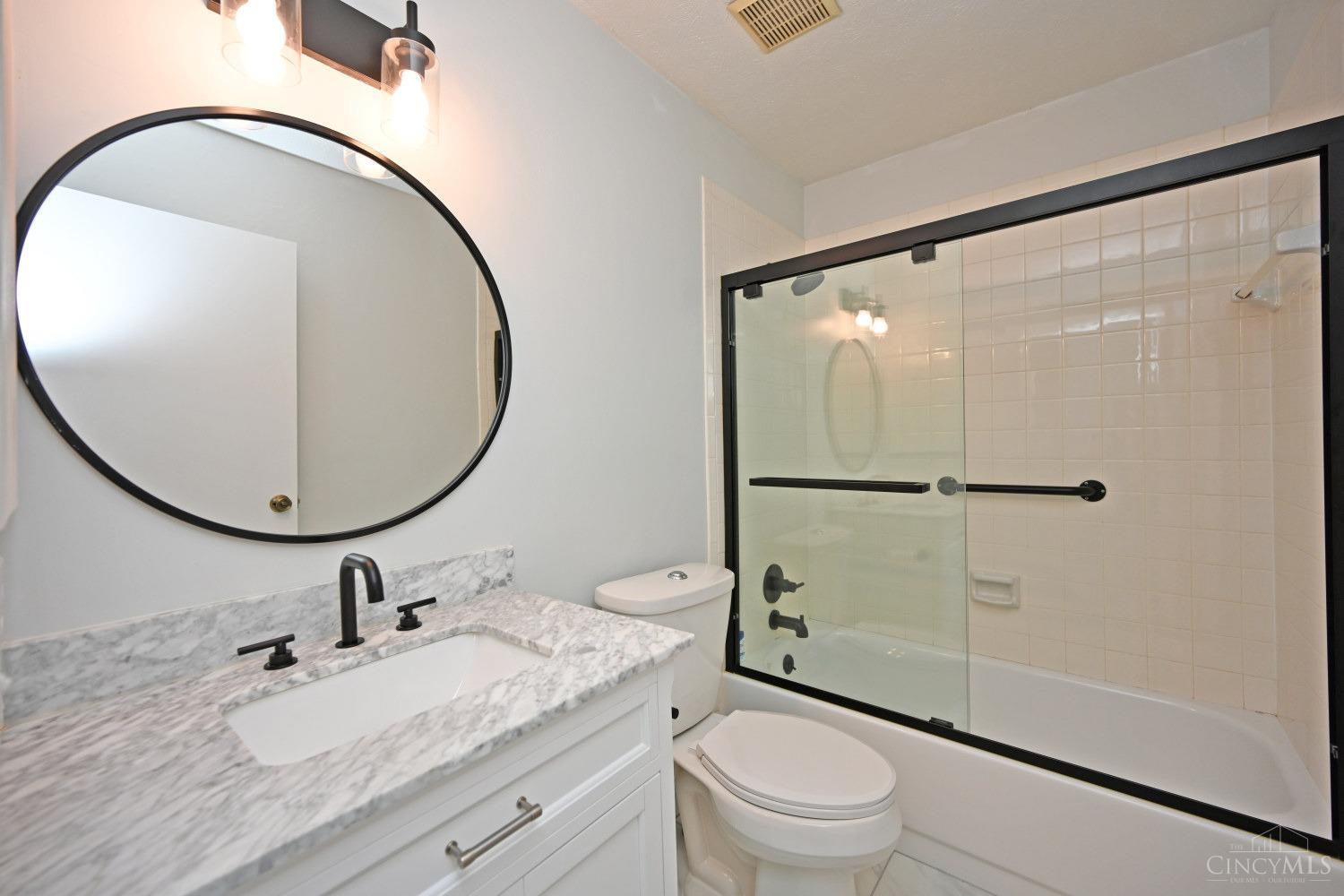 7284 East Galbraith Road Cincinnati, OH 45243 - Photo 44 of 58