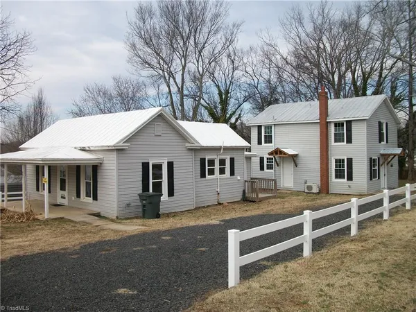 $174,900 | 605 A & 605-b Grove Street, Eden, NC 27288