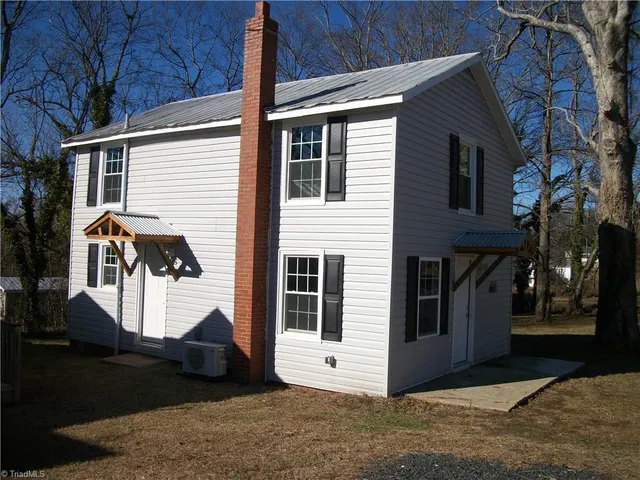 $224,900 | 605 A & 605-b Grove Street, Eden, NC 27288