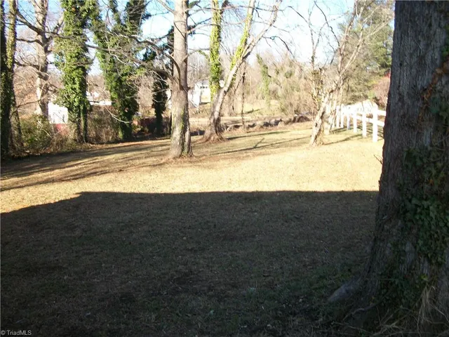 $224,900 | 605 A & 605-b Grove Street, Eden, NC 27288