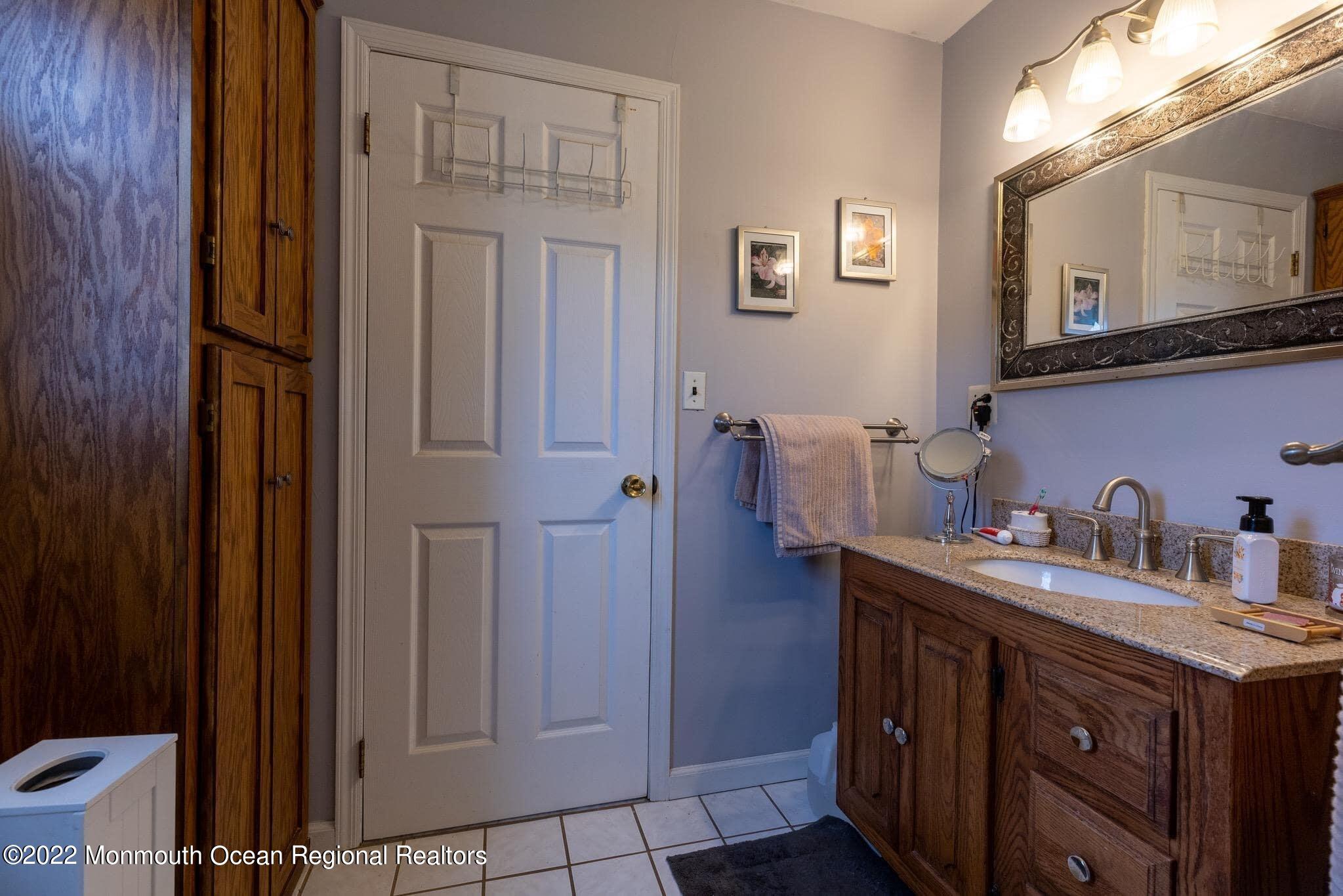 17 Brown Road Howell, NJ 07731 - Photo 15 of 32 15