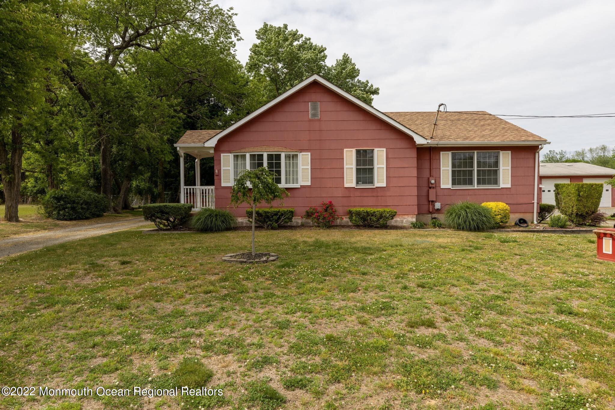 17 Brown Road Howell, NJ 07731 - Photo 2 of 32 2