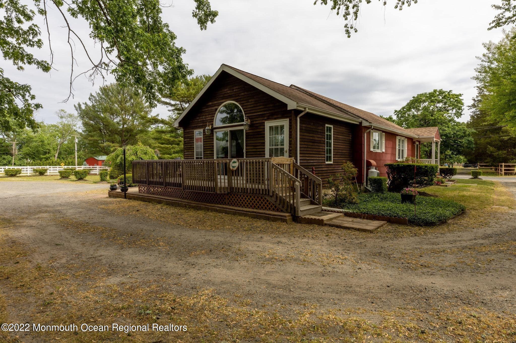 17 Brown Road Howell, NJ 07731 - Photo 23 of 32 23