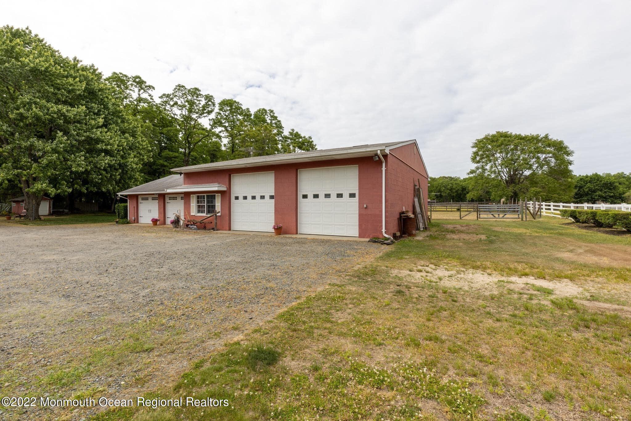 17 Brown Road Howell, NJ 07731 - Photo 25 of 32 25