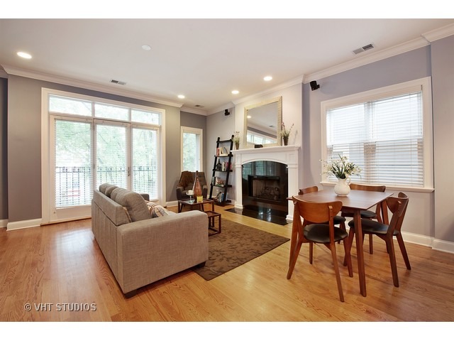 3226 North Seminary Avenue, Unit 2 Chicago, IL 60657 - Photo 2 of 10