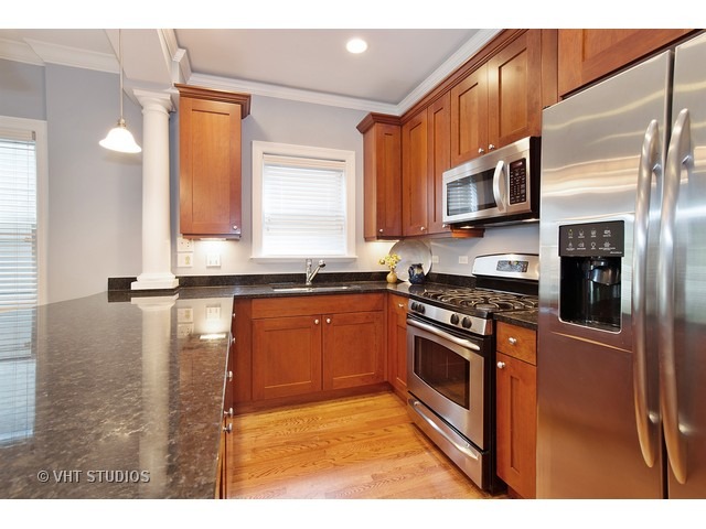 3226 North Seminary Avenue, Unit 2 Chicago, IL 60657 - Photo 4 of 10