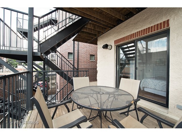 3226 North Seminary Avenue, Unit 2 Chicago, IL 60657 - Photo 10 of 10
