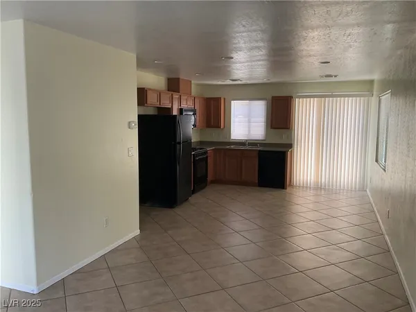 $1,600 | 5297 Tipper Avenue, Las Vegas, NV 89122