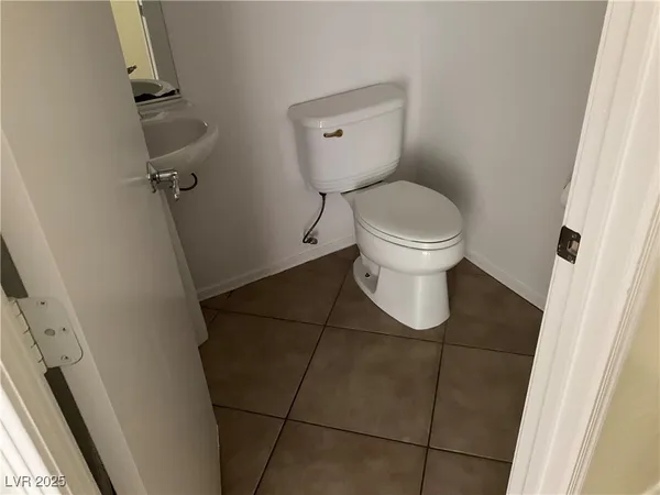 $1,600 | 5297 Tipper Avenue, Las Vegas, NV 89122