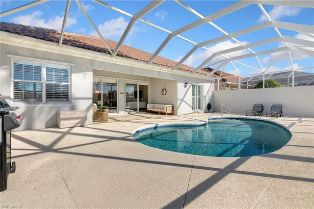 $975,000 | 8040 Wilfredo Court, Naples, FL 34114
