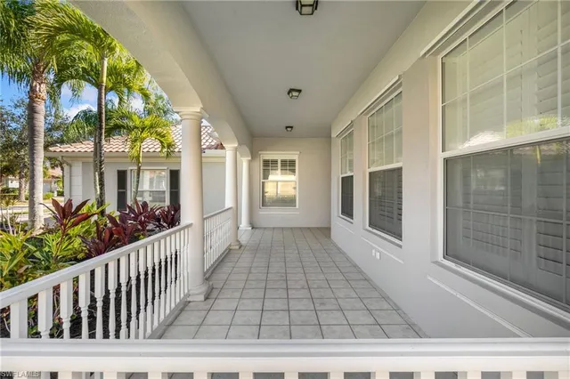 $975,000 | 8040 Wilfredo Court, Naples, FL 34114