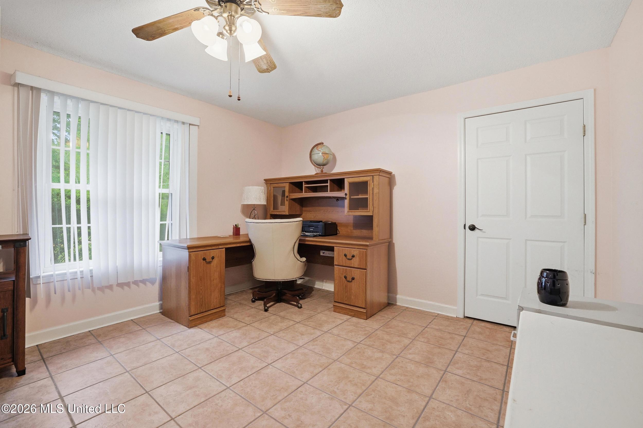 1237 Main Street Ocean Springs, MS 39564 - Photo 27 of 62 36_r6__8252_autoremove_32636712