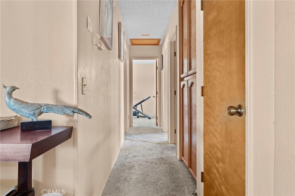 20971 Thunderbird Road Apple Valley, CA 92307 - Photo 11 of 40 Gallery Image 11