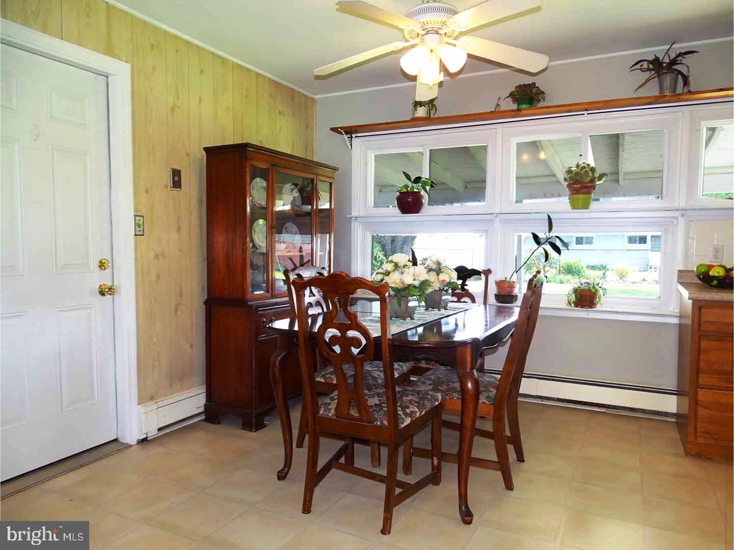 48 Island Road Levittown, PA 19057 - Photo 5 of 20 Dining Room
