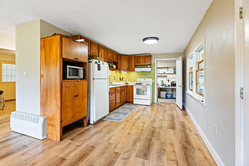 825 West River Road Augusta, ME 04330 - Photo 21 of 64 47_BP5A2690_DxO_mls