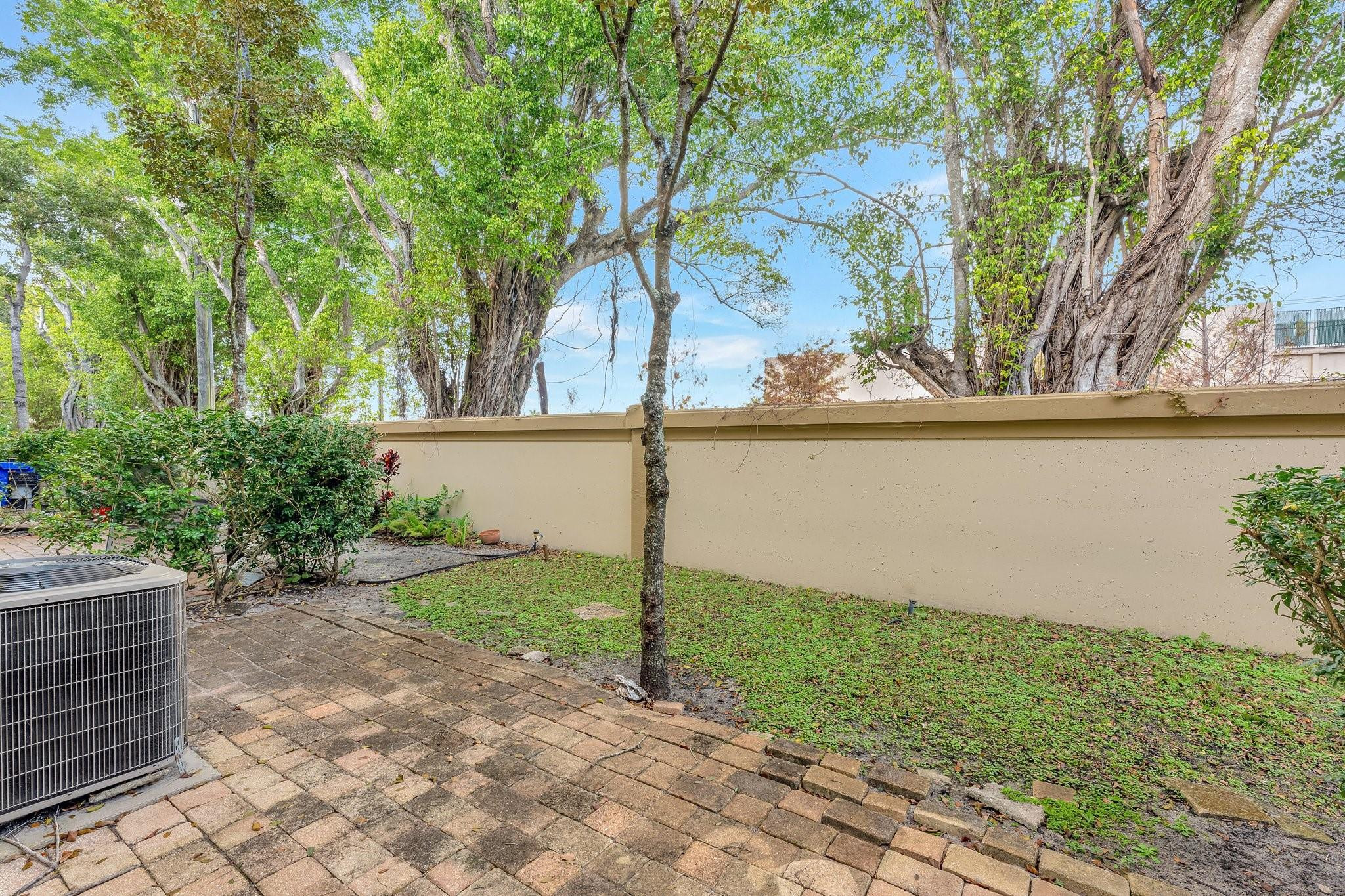 3315 Merrick Lane, Unit 904 Pompano Beach, FL 33063 - Photo 19 of 41 Photo 19