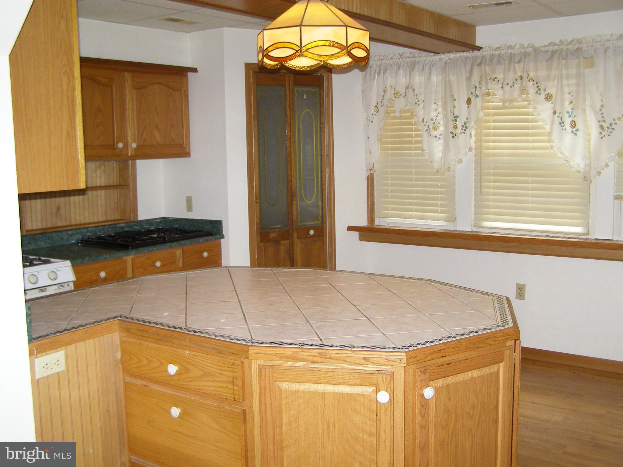 19853 Tower Hill Road Leonardtown, MD 20650 - Photo 10 of 29 Kitchen