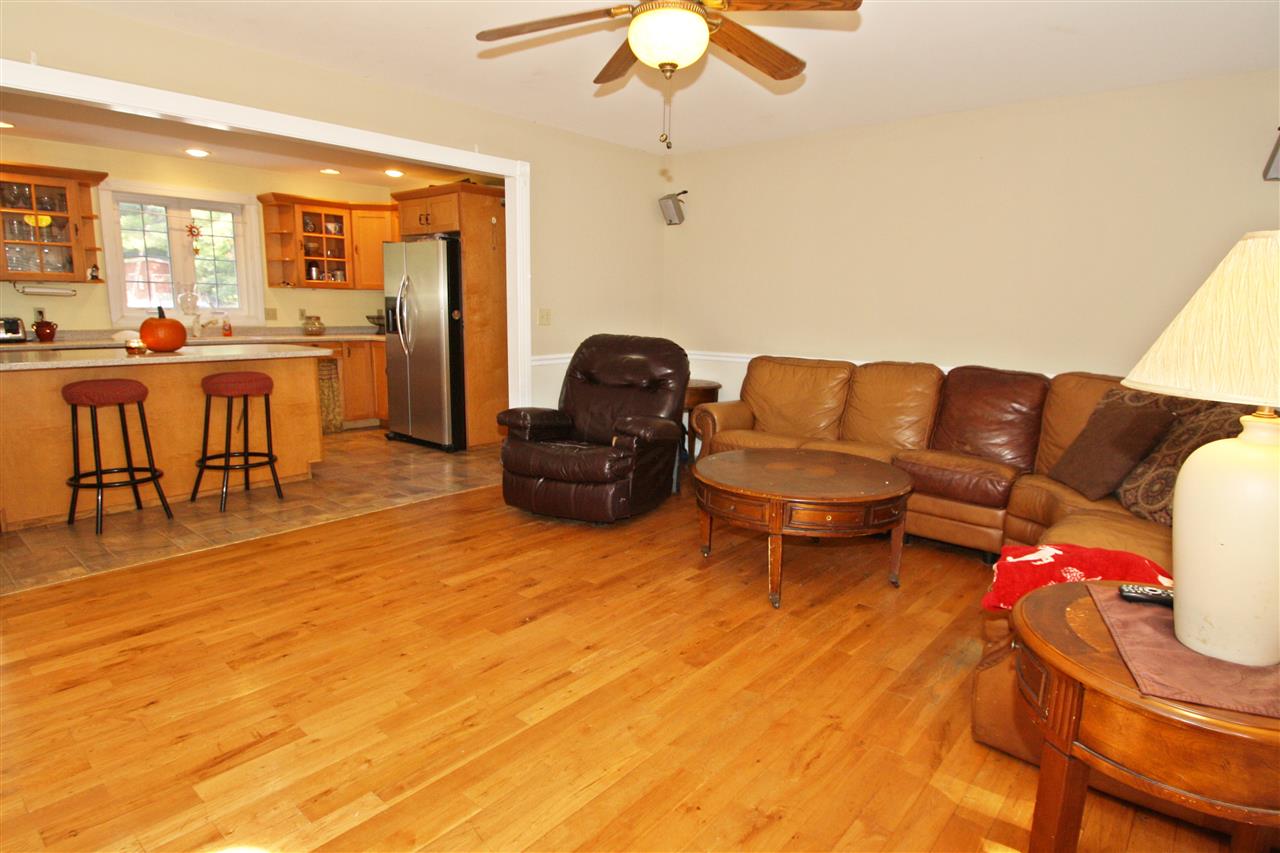 148 Lowell Street Rochester, NH 03867 - Photo 11 of 33