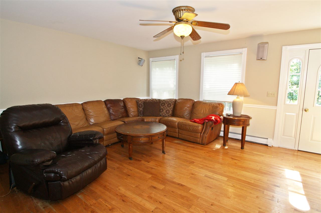 148 Lowell Street Rochester, NH 03867 - Photo 9 of 33