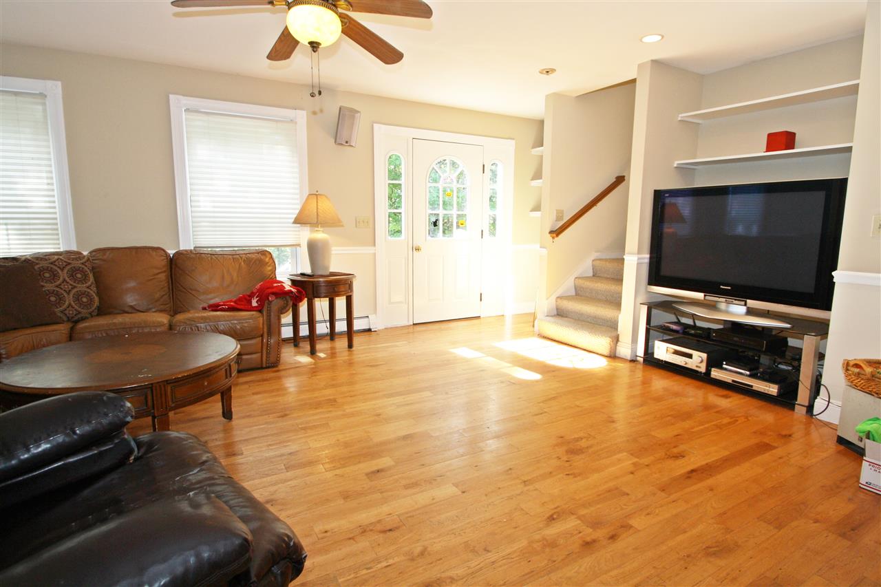 148 Lowell Street Rochester, NH 03867 - Photo 10 of 33