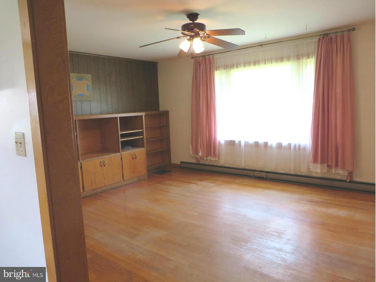 4425 Prospect Road Whiteford, MD 21160 - Photo 6 of 30 Picture window