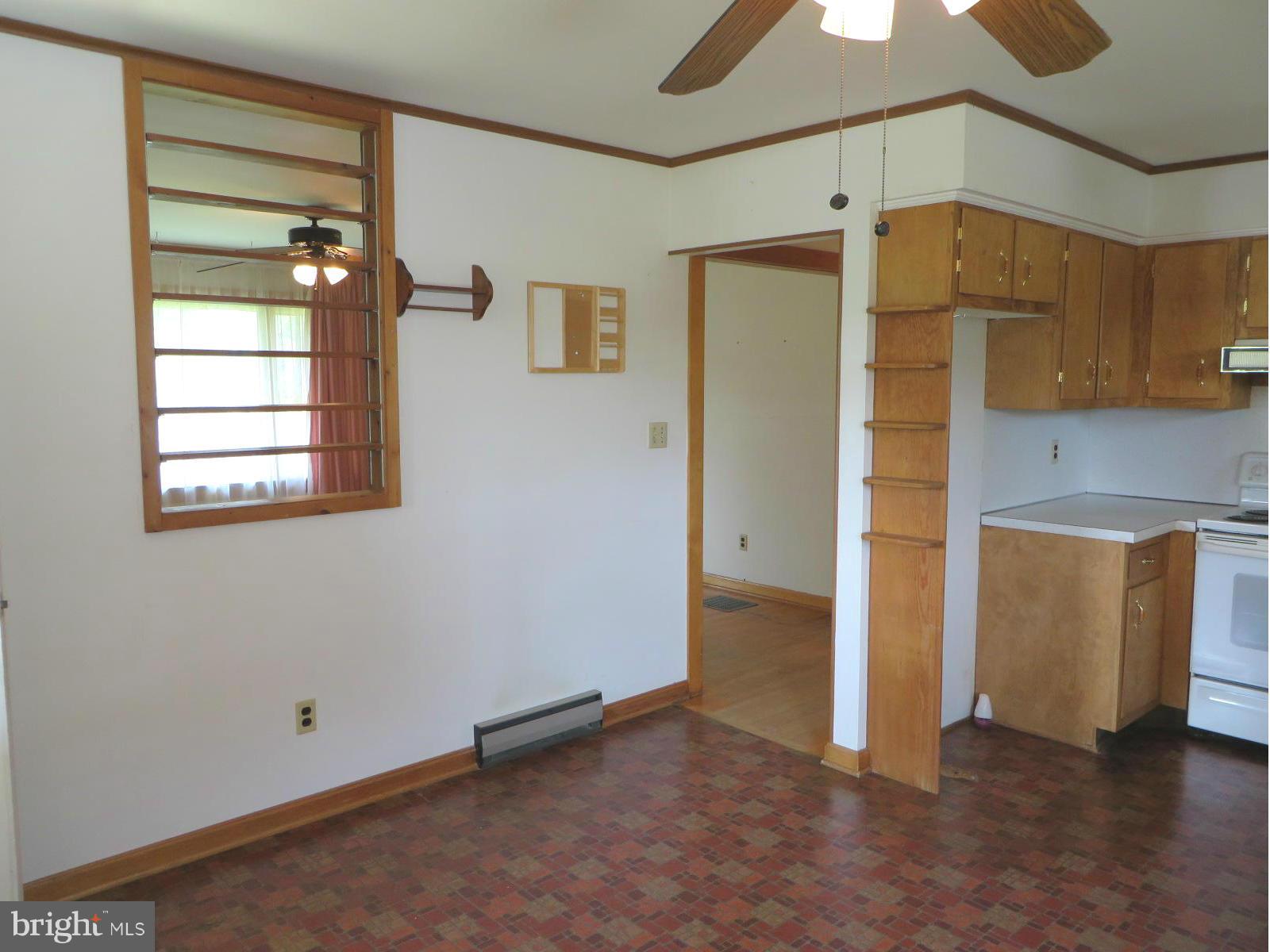 4425 Prospect Road Whiteford, MD 21160 - Photo 9 of 30 Opening to Liv Rm
