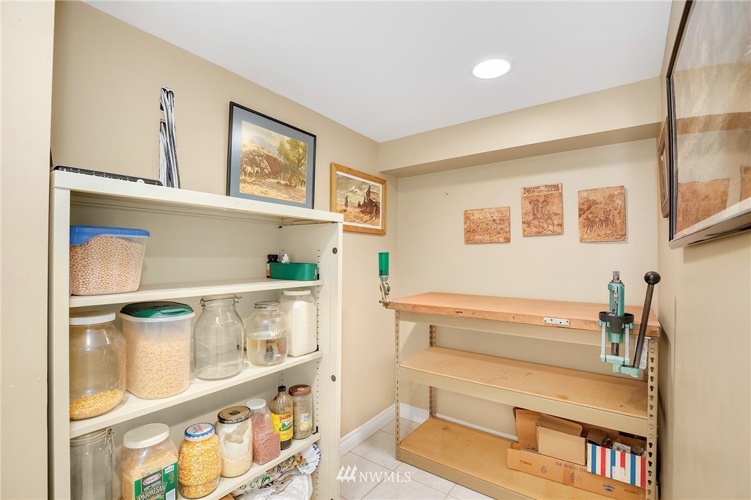 345 Heather Road Everett, WA 98203 - Photo 14 of 25