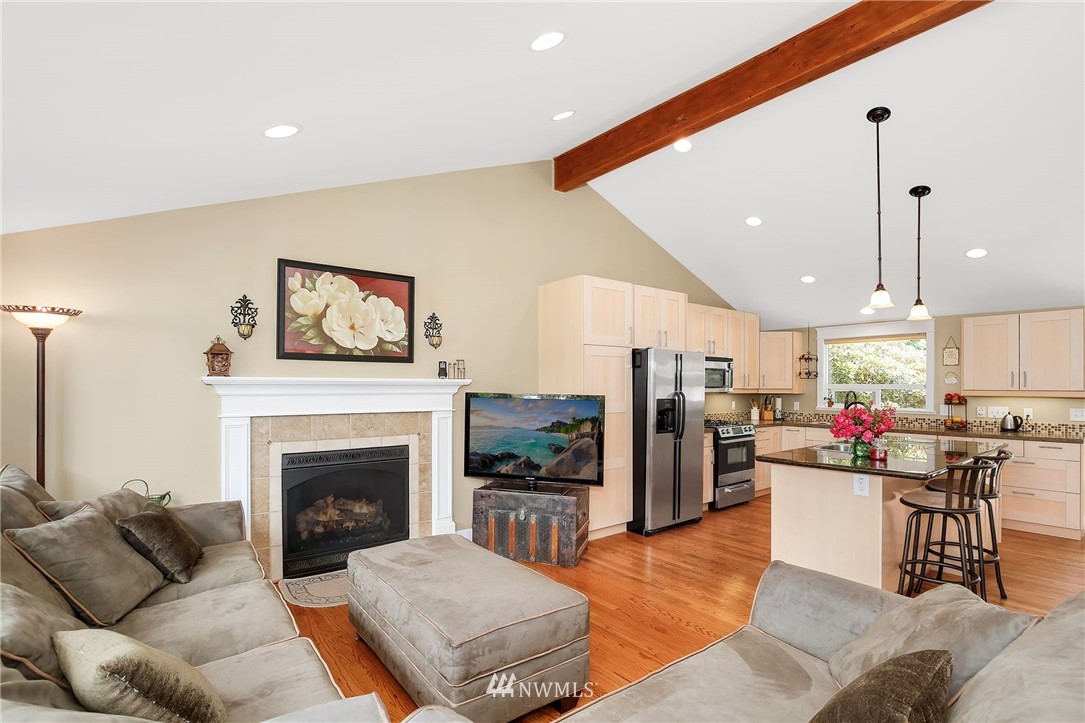 345 Heather Road Everett, WA 98203 - Photo 7 of 25